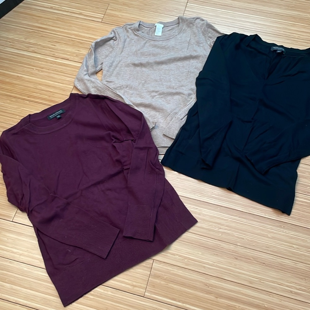 XS women’s lot of 3 sweaters